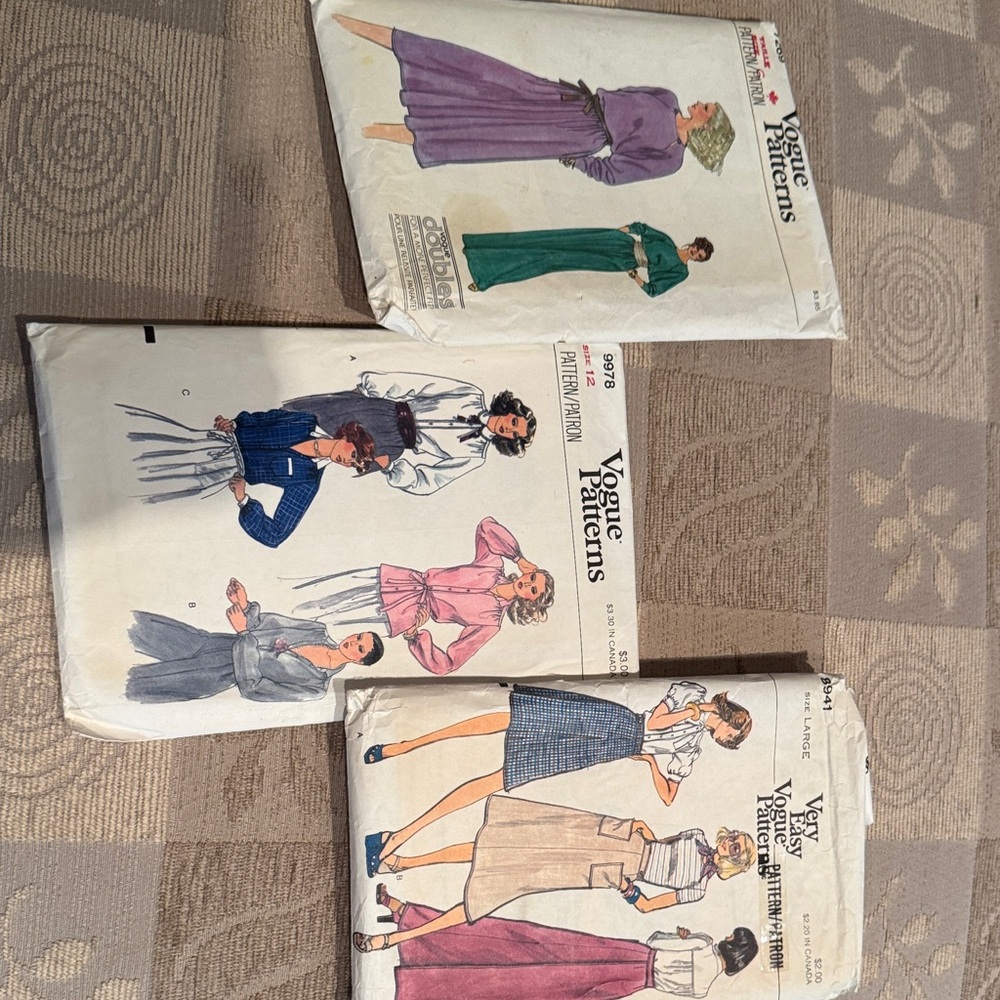Women's Vintage Sewing Patterns (Bundle of 3)